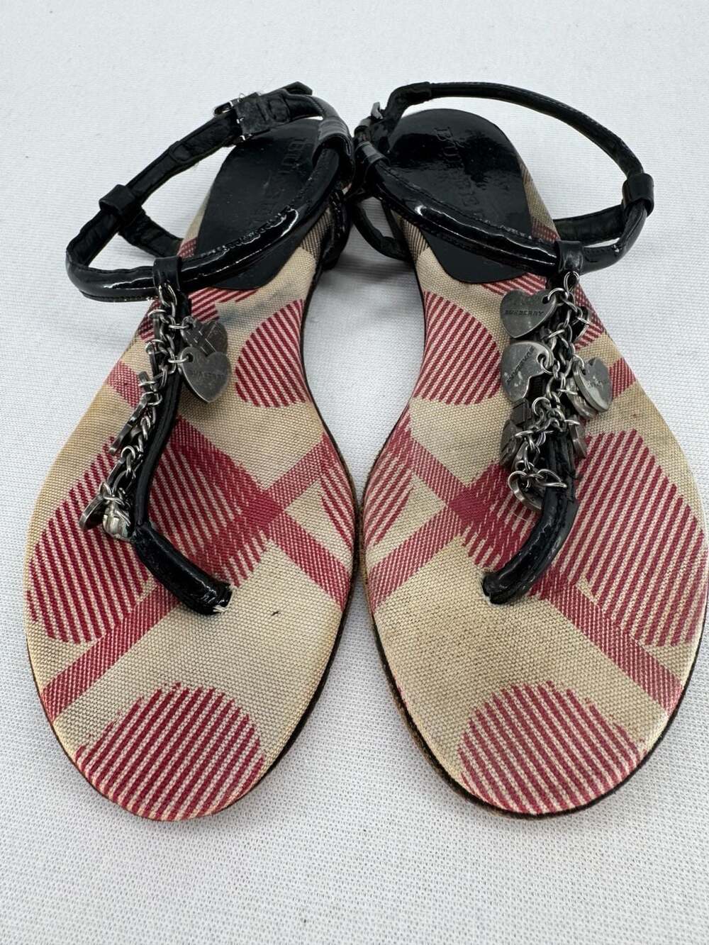 Burberry Thong Sandals Size 36.5 Check Nova Canvas Heart Charms